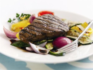steak-and-al-gar-300pix
